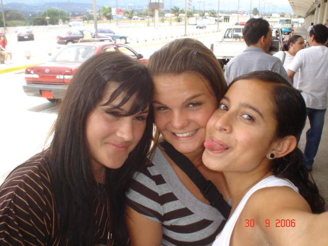 Aeropuerto Behruz & Ljuba (12)
